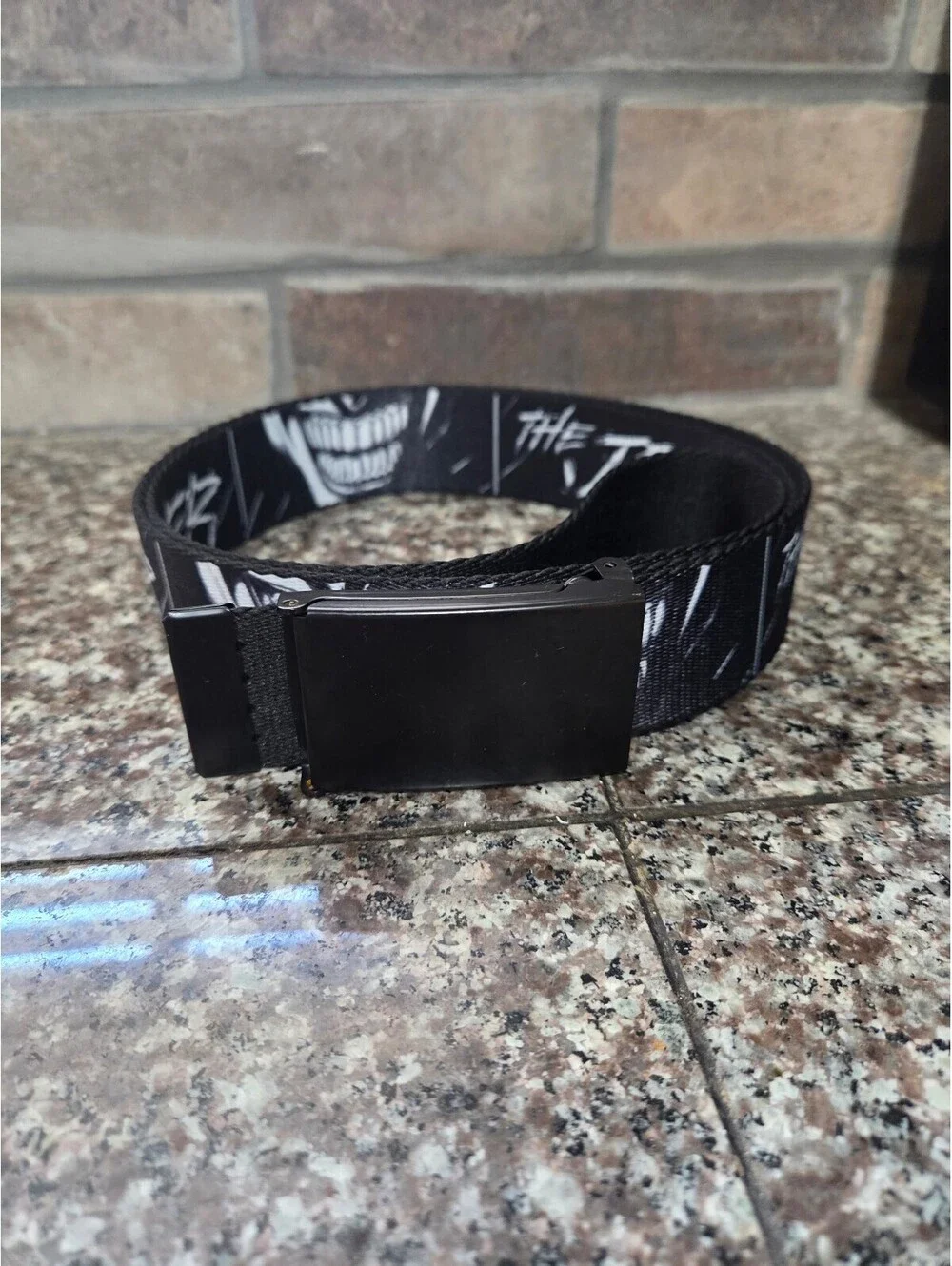 DC Comics The Joker Smiling Eyes Sketch Web Belt